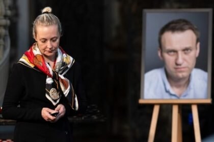 Before Navalny was buried, his wife Yulia Navalnaya said his allies "were able to obtain and securely transfer biological samples of Alexei abroad".(AP)